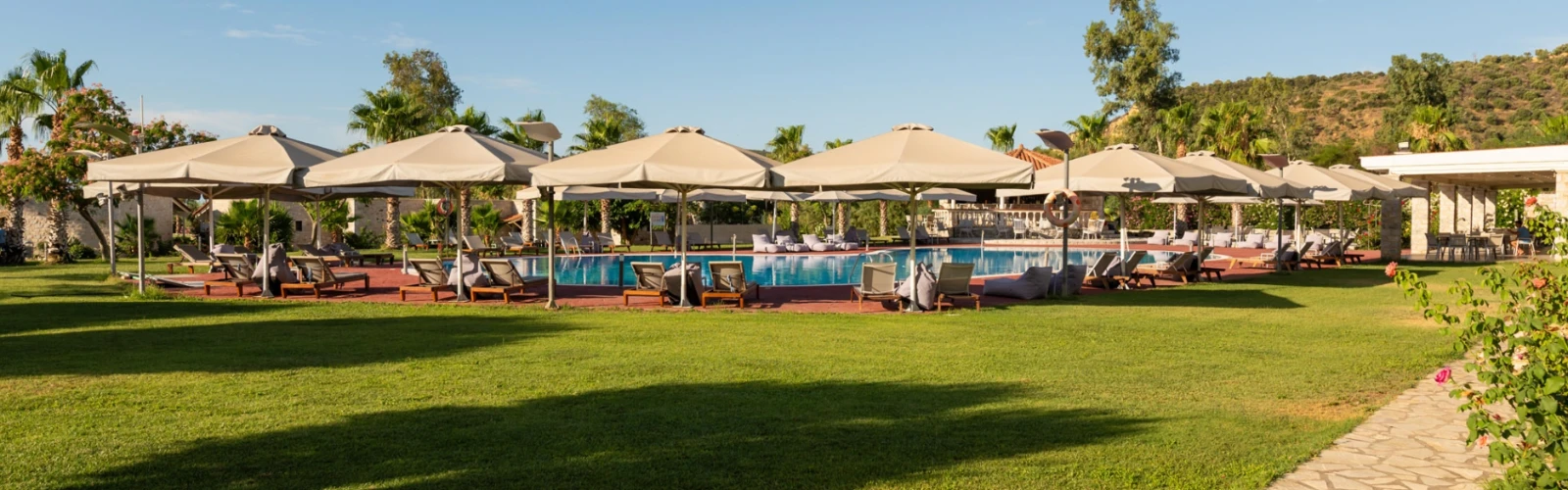 Aktaion Hotel Kálamos: A Seaside Escape Near Athens